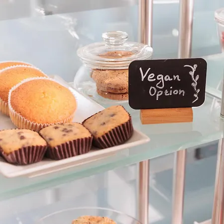 Iria Art فندق 4*