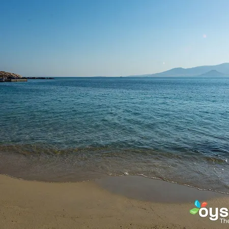 Iria Art فندق 4*