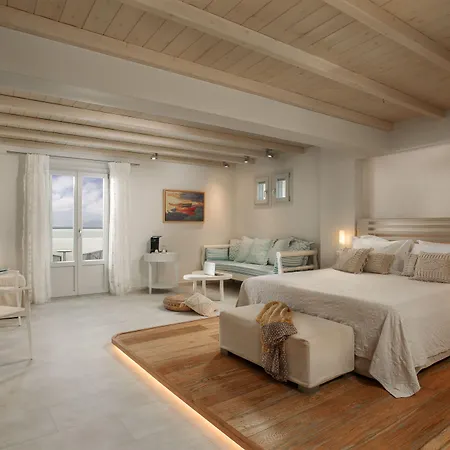 Iria Art Hotel
