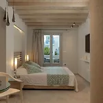 Iria Art Otel 4*